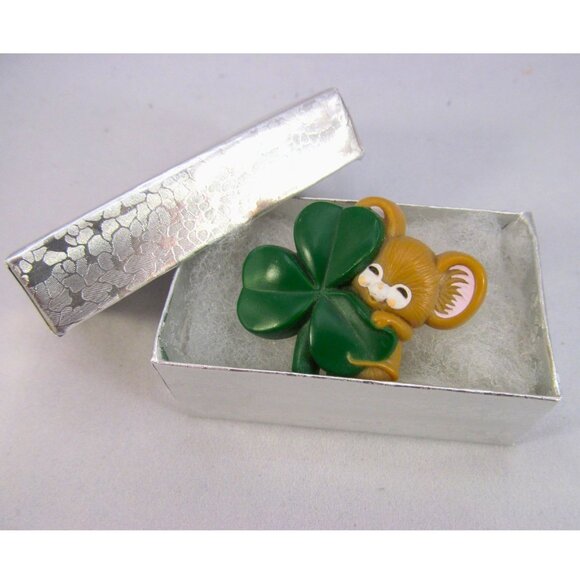 Vintage Hallmark 3 Leaf Clover and Mouse St Patrick Day Pin - Picture 4 of 4